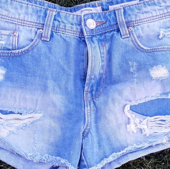 Cloths - Picture 1 of 3